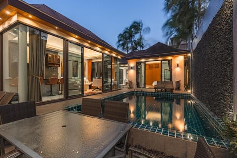 Property building, Swimming pool
