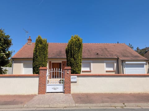 Gîte paisible à Villemandeur avec jardin, près de Montargis - FR-1-590-579 House in Centre-Val de Loire