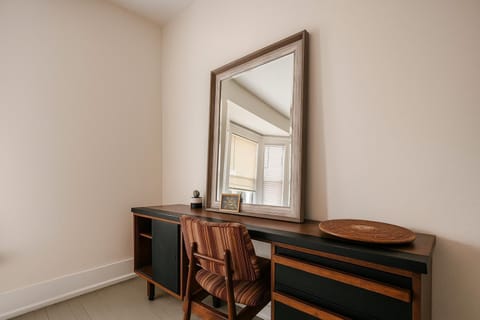 Detroit North End 6BR | Pets, WiFi, Parking House in Hamtramck