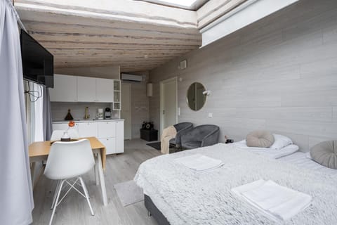 Living room, Seating area, Bedroom, kitchen