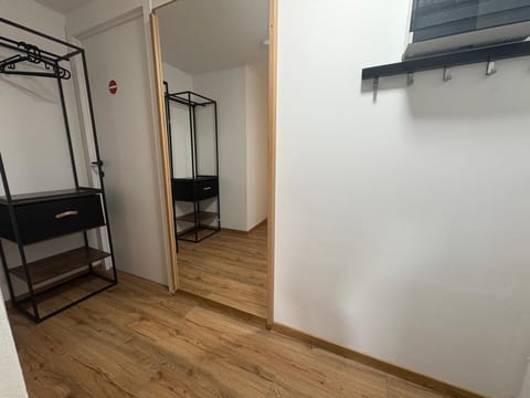 Chambre double 7km from track Apartment in Wallonia, Belgium