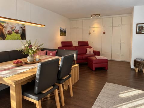 Living room, Seating area, Dining area