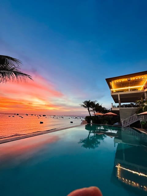 Natural landscape, Beach, Sea view, Sunset, sunbed