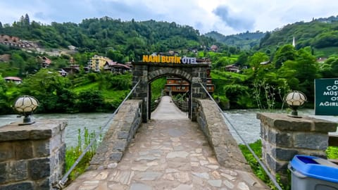 Nearby landmark, Day, River view