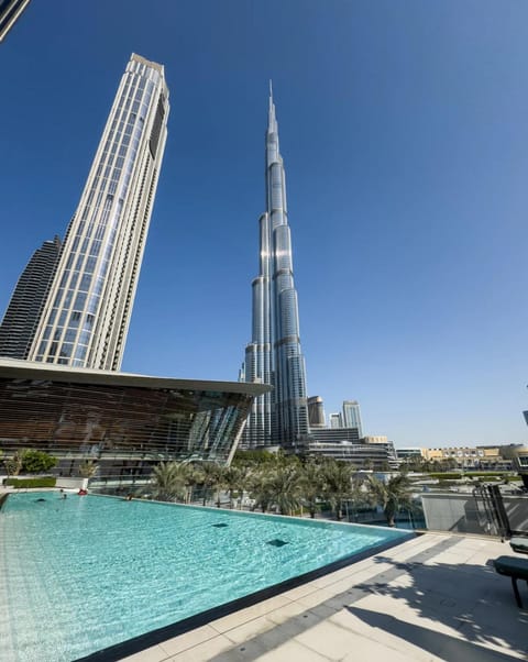 City view, Swimming pool