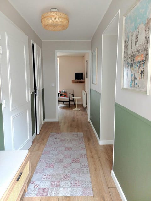 Petite maison cosy à Moret-sur-Loing, cour privée Apartment in Île-de-France