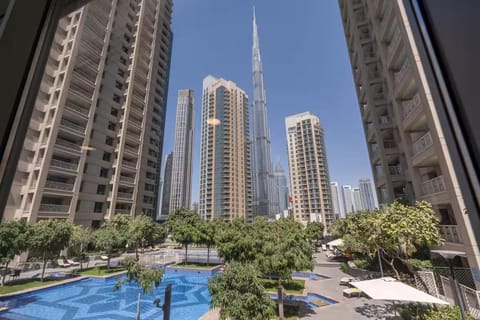 City view, Pool view, Swimming pool