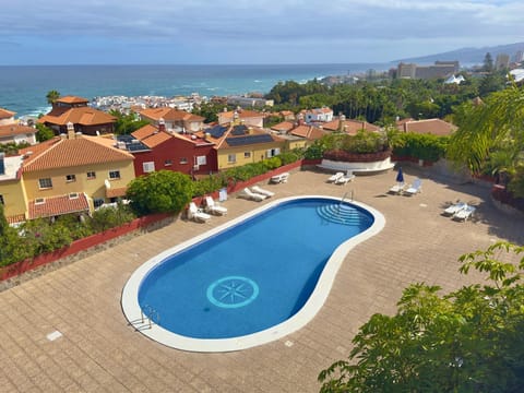 Pool view, Sea view, Swimming pool