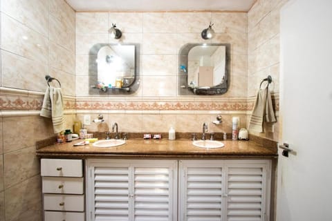 APT Perto da praia de Copacabana Apartment in Rio de Janeiro