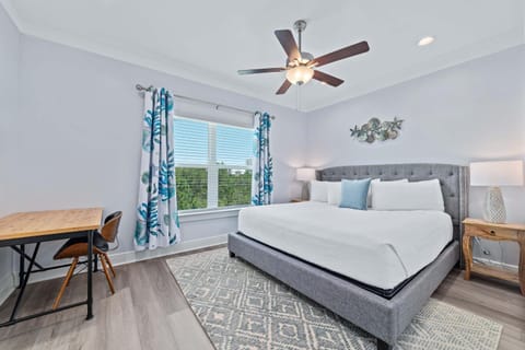 The Laughing Gull at Summer Salt House in Orange Beach