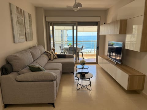 TV and multimedia, Living room, Seating area, Sea view