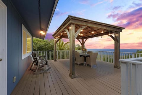 View (from property/room), Balcony/Terrace, Sea view, Sunset