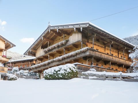 Property building, Winter