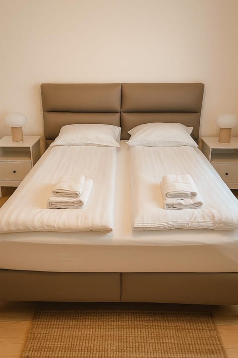 Belgrade Waterfront Kalemegdan and River View with Garage Apartment in Belgrade