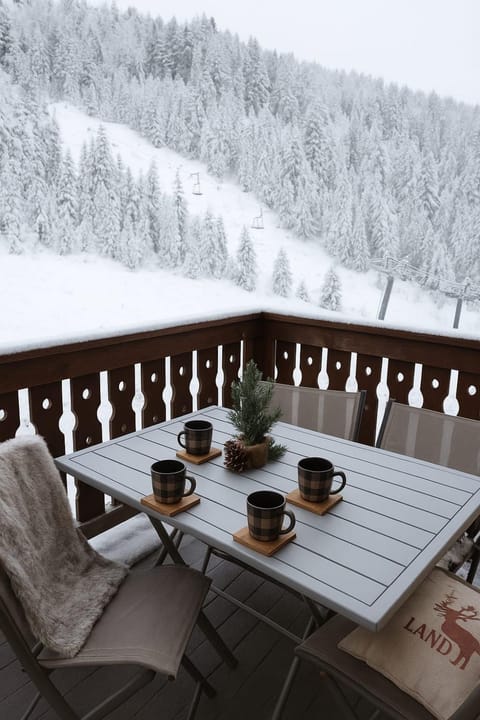 Natural landscape, Winter, View (from property/room), Balcony/Terrace, Mountain view