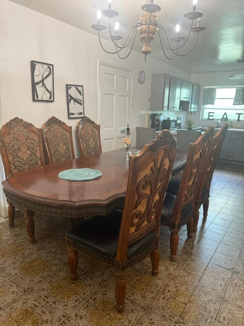 Mango private room in shared house Vacation rental in Miami