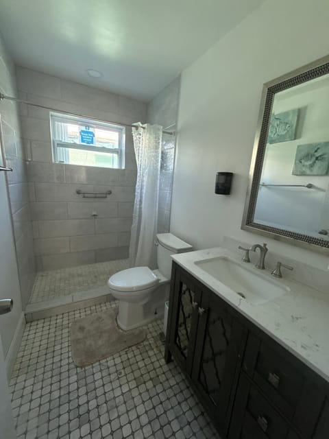 Mango private room in shared house Vacation rental in Miami