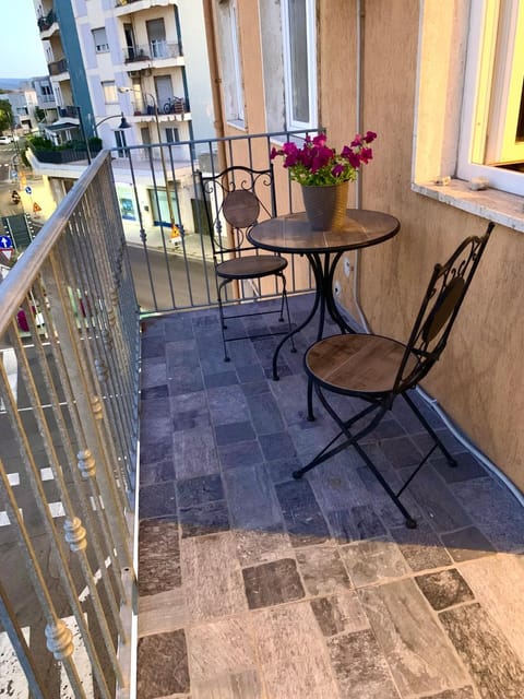 Apartment in Olbia by the waterfront Apartment in Olbia