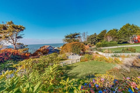 Headlands Cove - Main House House in Mendocino