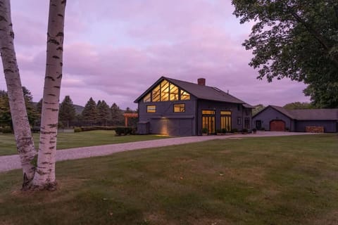 Longpond Cellars and Farms 40Acre Estate House in Salisbury