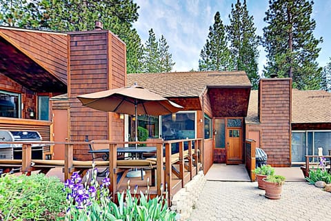 Lake Tahoe Oasis Apartment in Kings Beach