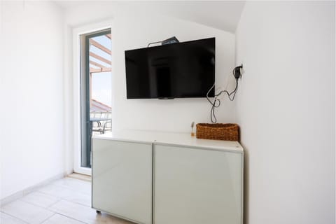 Karantanovi Dvori Apartment in Murter