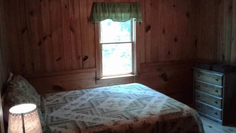 Five Points Lake Hamilton Cabin F Cabin in Hot Springs