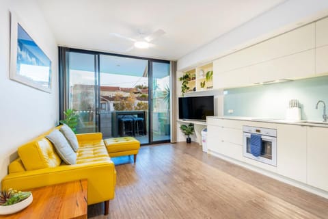 Kitchen or kitchenette, Living room, Seating area