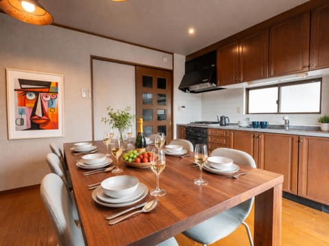 Kitchen or kitchenette, Dining area, kitchen