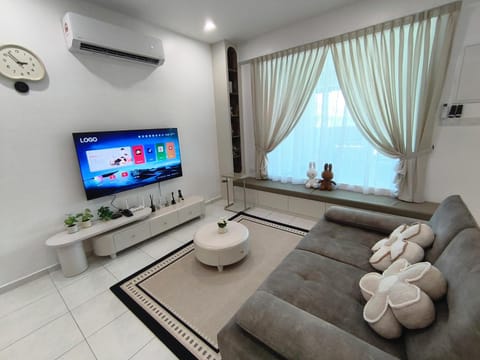 Living room, air conditioner