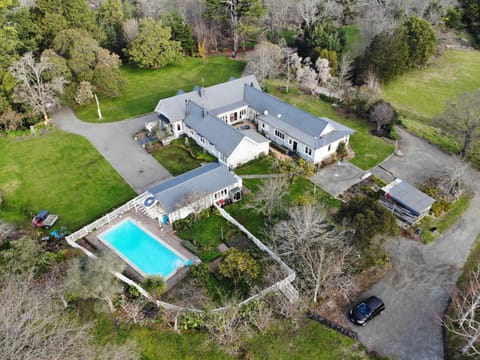 Bird's eye view, Swimming pool, Parking
