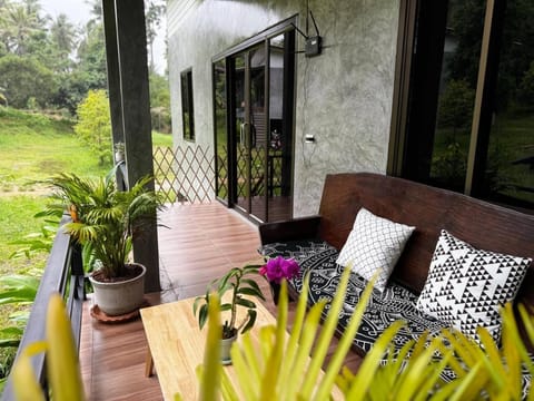 Garden, Seating area, Garden view
