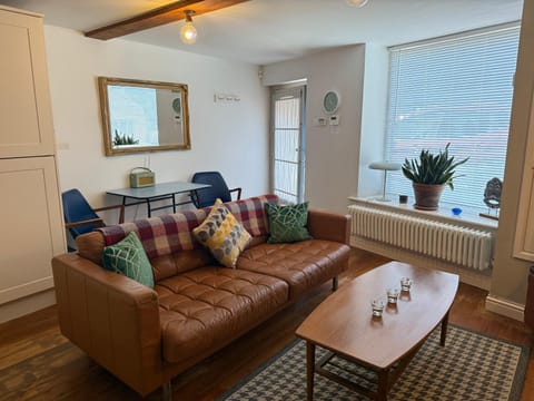 Woolpack Studio Apartment in Hayfield