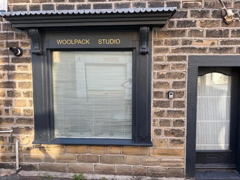 Woolpack Studio Apartment in Hayfield