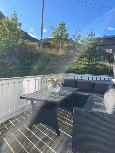 KB Storhaugen House - Sørvågen House in Lofoten