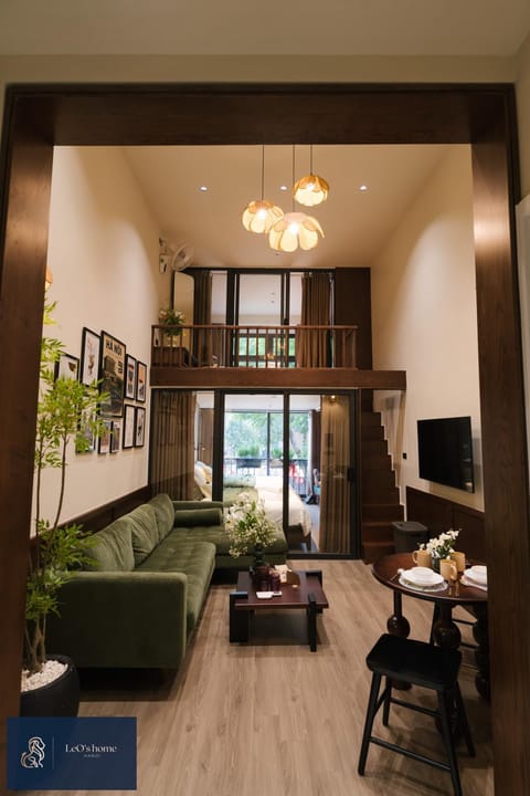 TV and multimedia, Living room, Photo of the whole room, Seating area