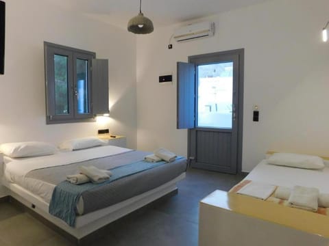 Vamos Ala Playa Perissa Apartment in Perissa