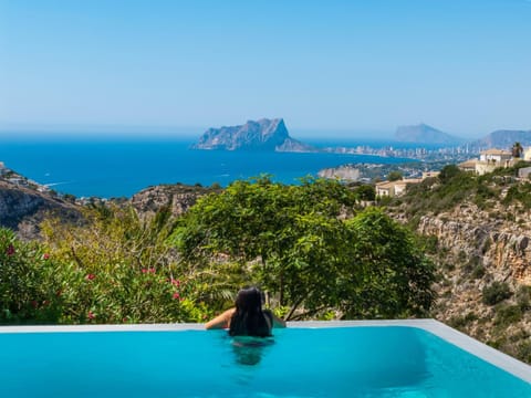 Day, Natural landscape, Mountain view, Pool view, Sea view, Swimming pool