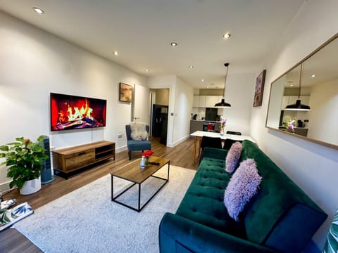 Home2Home - Train Station Apartment in Cambridge