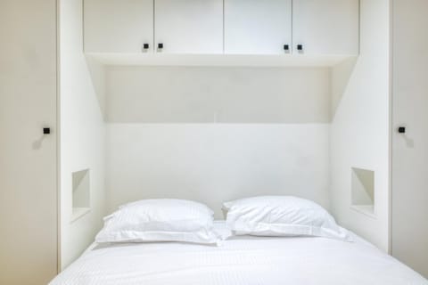 Bright & Stylish Stay for 4 in Central Knokke Apartment in Knokke-Heist