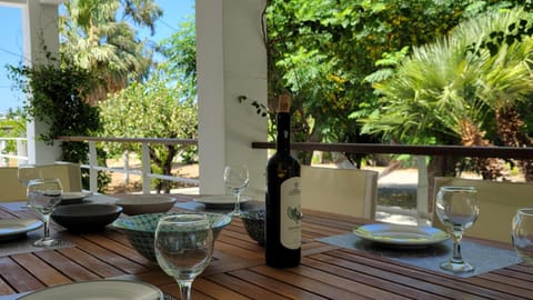 Patio, Day, Garden, View (from property/room), Balcony/Terrace, Dining area, Garden view