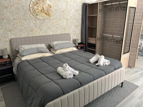 Bed, Photo of the whole room, Bedroom, towels, wardrobe