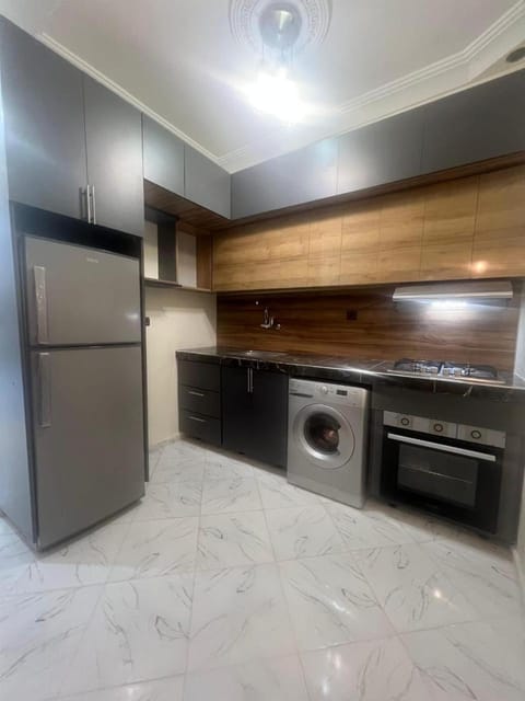oven, washing machine, kitchen