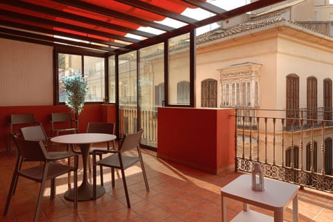 Patio, Day, View (from property/room), Balcony/Terrace, Banquet/Function facilities, Seating area, Dining area