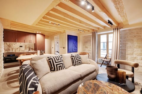 Kitchen or kitchenette, Living room, Seating area