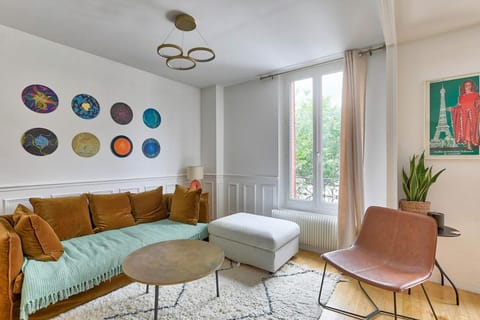 Modern and Calm 2 Bedroom Appartment T3 Apartment in Paris