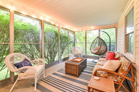 1 Mi to Vineyard Serene Berkshires Country Escape House in Berkshires