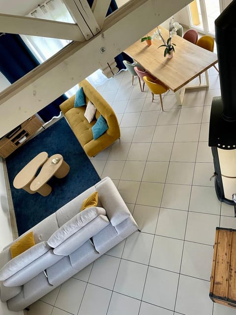 Living room, Seating area, Dining area