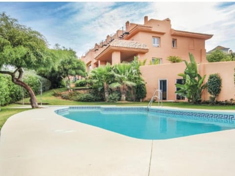 Cabopino stunning 4bedroom frontline golf house House in Marbella