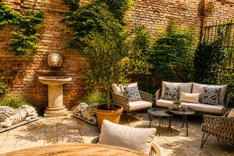 Patio, Garden, Garden view